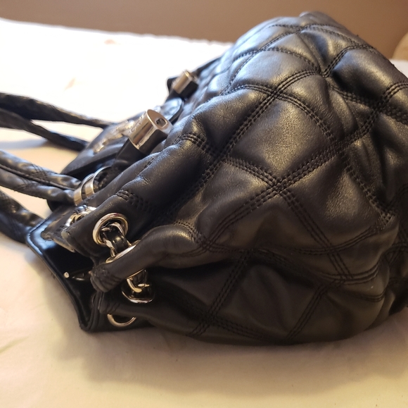 CHANEL😍🥰 - Picture 5 of 11